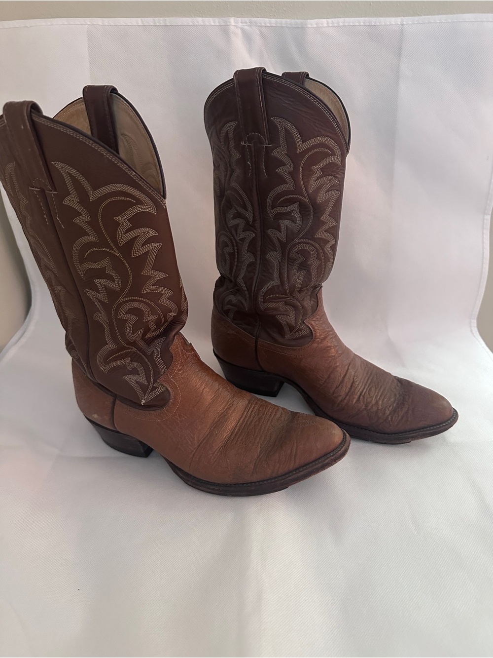 JUSTIN 9052 TAN BULL HIDE WESTERN COWBOY RANCH
RODEO BUCKAROO
BOOTS Size 8 D